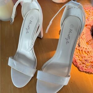 Heritage White Women's Heels
